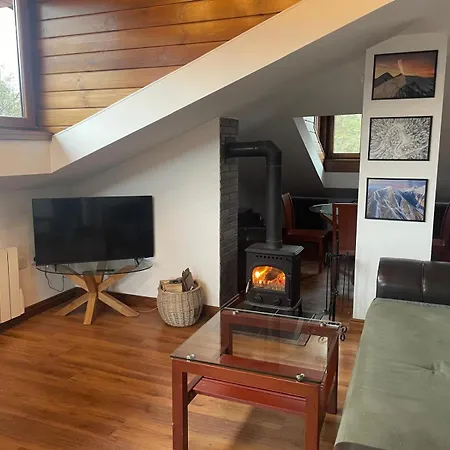 2 Bedroom Ski-side Loft Pool & Balconies Mountain Views Apartman *