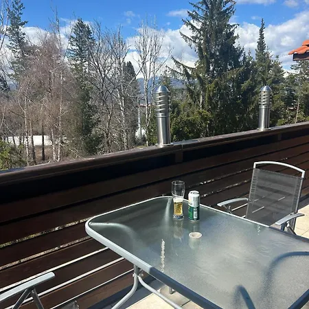 Apartman 2 Bedroom Ski-side Loft Pool & Balconies Mountain Views