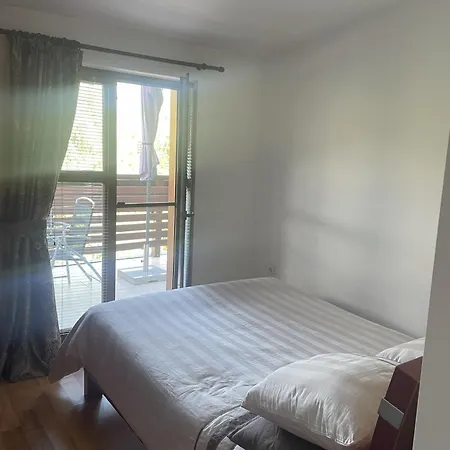 2 Bedroom Ski-side Loft Pool & Balconies Mountain Views * Banszko